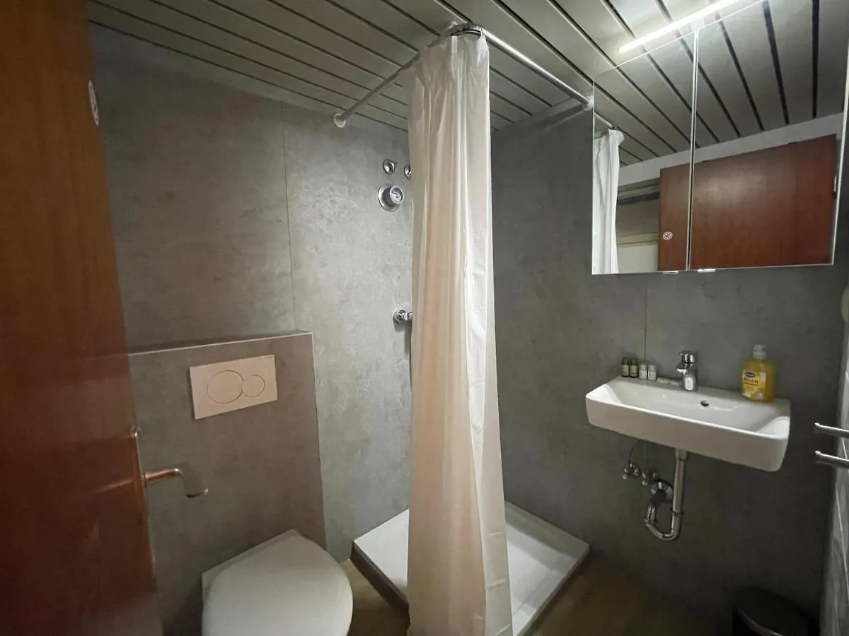 公寓 Stadtnahe Wohnung Mit Terrasse Höchberg 德国
